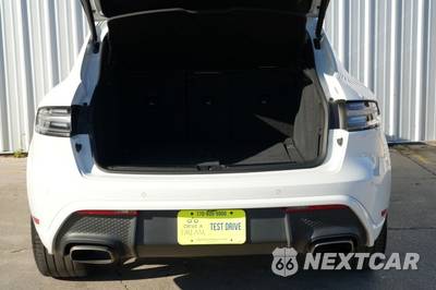 2023 Porsche Macan - zdjęcie 8 z 48 - miniatura