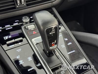 2023 Porsche Cayenne - zdjęcie 30 z 48 - miniatura