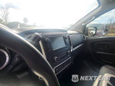2019 Nissan TITAN S Crew Cab Short Bed - zdjęcie 44 z 50 - miniatura