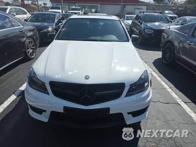 2013 Mercedes-Benz AMG C 63 Sedan - zdjęcie 2 z 23 - miniatura