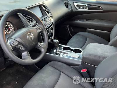 2017 Nissan Pathfinder S - zdjęcie 7 z 11 - miniatura