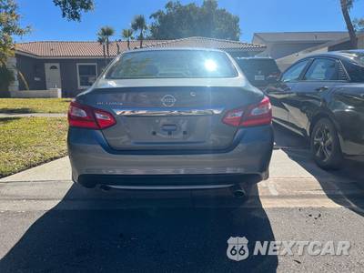 2016 Nissan Altima 2.5 S - zdjęcie 3 z 20 - miniatura