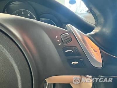 2015 Porsche Panamera 4 - zdjęcie 14 z 38 - miniatura