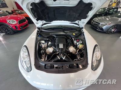 2015 Porsche Panamera 4 - zdjęcie 37 z 38 - miniatura