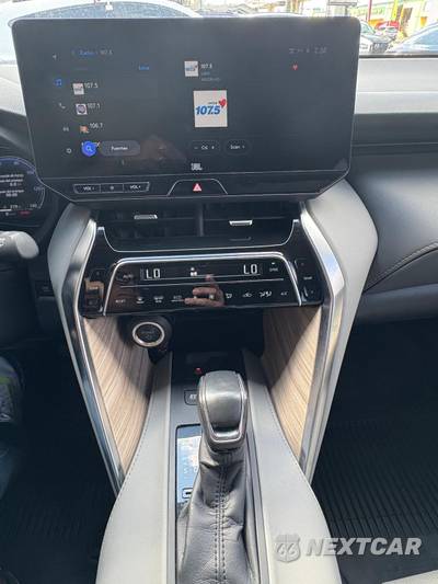 2024 Toyota Venza Limited - zdjęcie 14 z 20 - miniatura