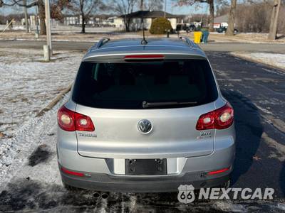 2010 Volkswagen Tiguan SE - zdjęcie 5 z 19 - miniatura