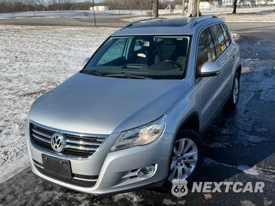 2010 Volkswagen Tiguan SE - zdjęcie 11 z 19 - miniatura