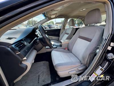 2012 Toyota Camry LE - zdjęcie 13 z 36 - miniatura