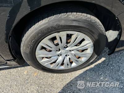 2012 Toyota Camry LE - zdjęcie 28 z 36 - miniatura