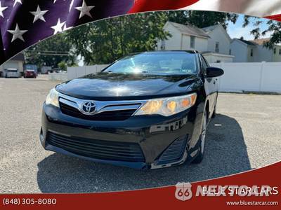 2012 Toyota Camry LE - zdjęcie 1 z 36 - miniatura