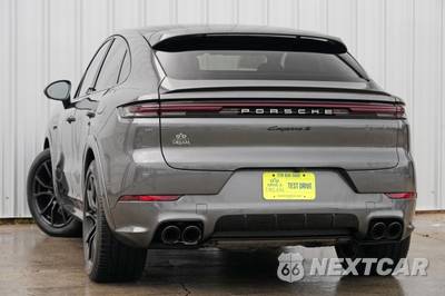 2025 Porsche Cayenne S E-Hybrid Coupe - zdjęcie 4 z 48 - miniatura