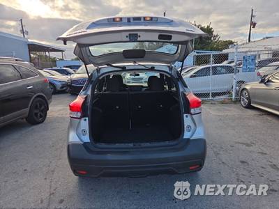 2019 Nissan Kicks SV - zdjęcie 7 z 16 - miniatura