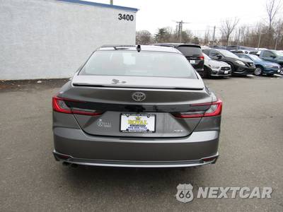 2026 Toyota Camry XSE - zdjęcie 6 z 41 - miniatura