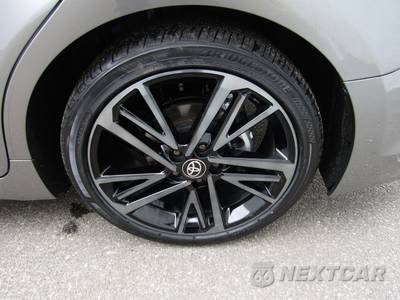 2026 Toyota Camry XSE - zdjęcie 39 z 41 - miniatura
