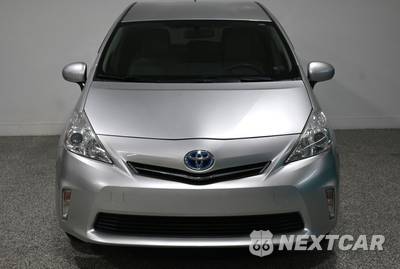 2013 Toyota Prius v Three - zdjęcie 13 z 46 - miniatura