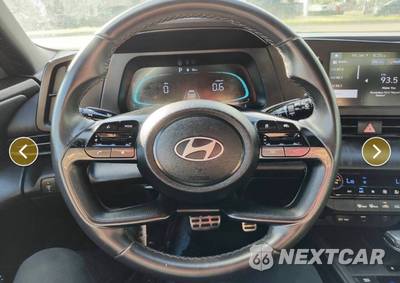 2025 Hyundai Elantra SEL Sport - zdjęcie 7 z 13 - miniatura