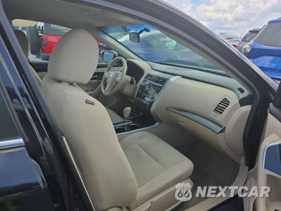 2014 Nissan Altima 2.5 S - zdjęcie 4 z 10 - miniatura