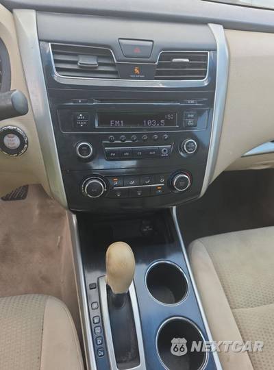 2014 Nissan Altima 2.5 S - zdjęcie 5 z 10 - miniatura