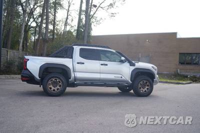 2024 Toyota Tacoma Hybrid Trailhunter Crew Cab Medium Bed - zdjęcie 5 z 51 - miniatura