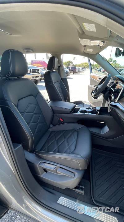 2025 Volkswagen Atlas 2.0T SE w/Technology - zdjęcie 62 z 120 - miniatura