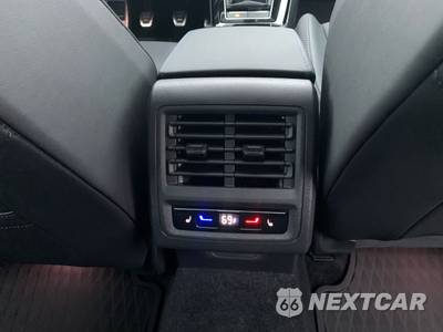 2023 Volkswagen Golf R Hatchback - zdjęcie 20 z 32 - miniatura