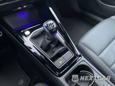 2023 Volkswagen Golf R Hatchback - zdjęcie 27 z 32 - miniatura