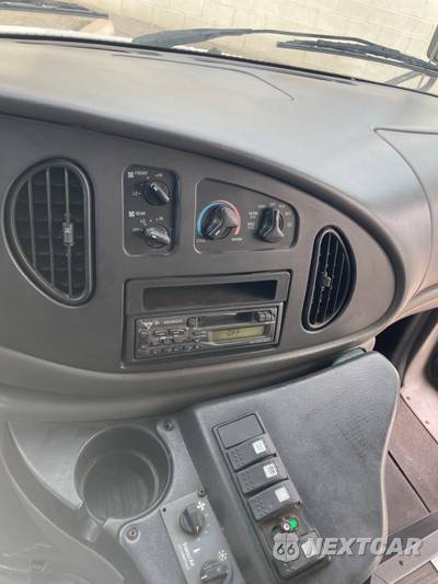 2007 Ford Super Duty E-450 Cutaway DRW - zdjęcie 9 z 10 - miniatura