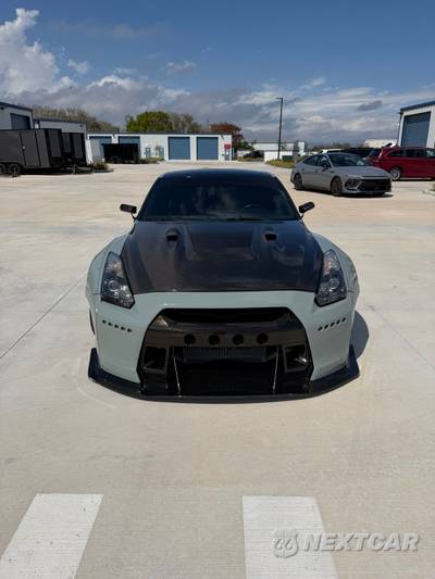 2009 Nissan GT-R Premium - zdjęcie 2 z 20 - miniatura