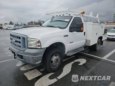 2006 Ford Super Duty F-350 Cab Chassis XL Regular Cab DRW