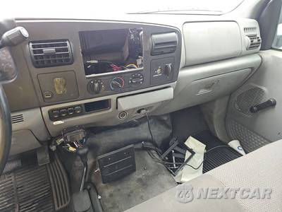2006 Ford Super Duty F-350 Cab Chassis XL Regular Cab DRW - zdjęcie 11 z 33 - miniatura