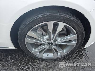 2018 Mercedes-Benz C 300 Sedan - zdjęcie 9 z 26 - miniatura
