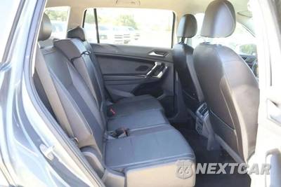 2018 Volkswagen Tiguan 2.0T SE - zdjęcie 15 z 44 - miniatura