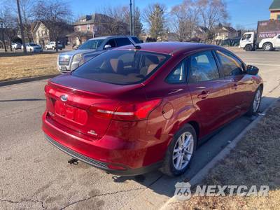 2015 Ford Focus SE Sedan - zdjęcie 6 z 14 - miniatura