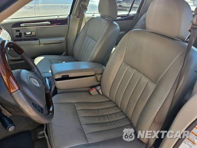 2003 Lincoln Town Car Signature Premium - zdjęcie 12 z 57 - miniatura
