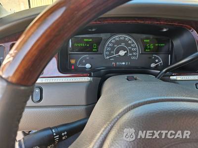 2003 Lincoln Town Car Signature Premium - zdjęcie 33 z 57 - miniatura