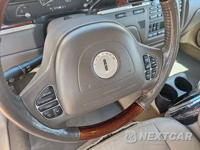 2003 Lincoln Town Car Signature Premium - zdjęcie 36 z 57 - miniatura