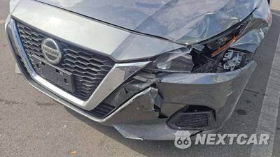 2022 Nissan Altima S - zdjęcie 2 z 24 - miniatura