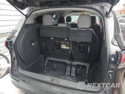 2021 Toyota Sienna LE 8-Passenger 120.5" WB - zdjęcie 20 z 28 - miniatura