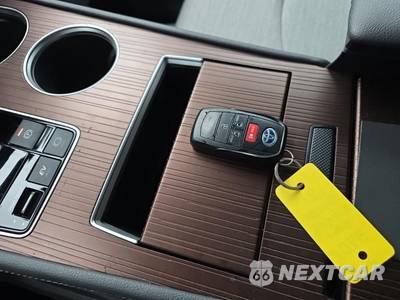 2021 Toyota Sienna LE 8-Passenger 120.5" WB - zdjęcie 26 z 28 - miniatura