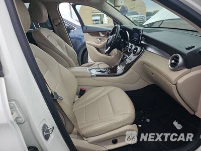 2017 Mercedes-Benz GLC 300 - zdjęcie 10 z 20 - miniatura