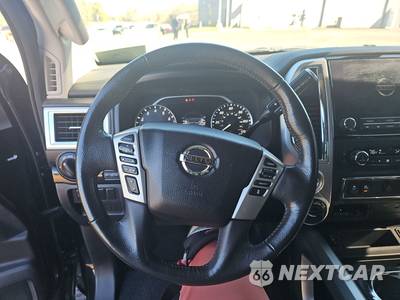 2020 Nissan TITAN SV Crew Cab Short Bed - zdjęcie 28 z 45 - miniatura