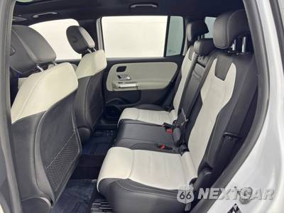 2021 Mercedes-Benz AMG GLB 35 4MATIC - zdjęcie 41 z 49 - miniatura