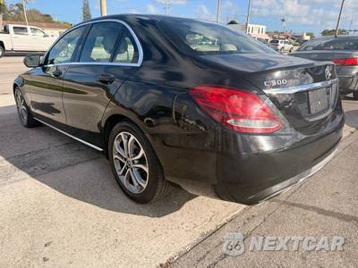 2018 Mercedes-Benz C 300 Sedan - zdjęcie 6 z 19 - miniatura