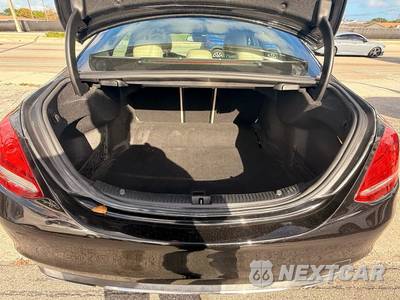 2018 Mercedes-Benz C 300 Sedan - zdjęcie 7 z 19 - miniatura