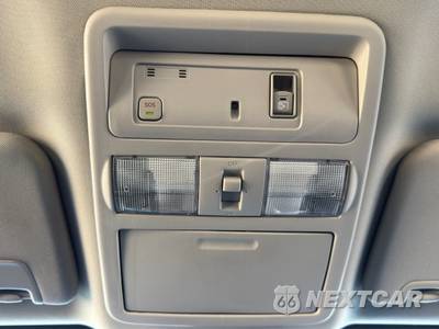2021 Nissan TITAN SV Crew Cab Short Bed - zdjęcie 26 z 45 - miniatura
