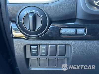 2021 Nissan TITAN SV Crew Cab Short Bed - zdjęcie 14 z 45 - miniatura