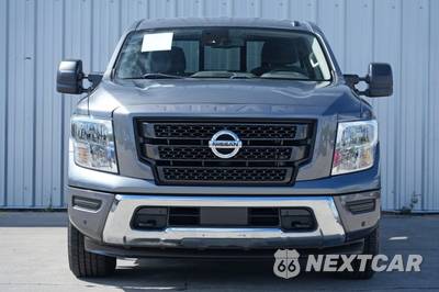 2021 Nissan TITAN SV Crew Cab Short Bed - zdjęcie 5 z 45 - miniatura