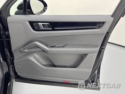 2022 Porsche Cayenne - zdjęcie 42 z 48 - miniatura