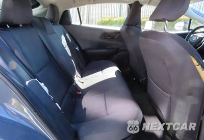2023 Toyota Prius LE - zdjęcie 6 z 10 - miniatura