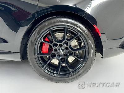 2021 Aston Martin DBX - zdjęcie 36 z 40 - miniatura